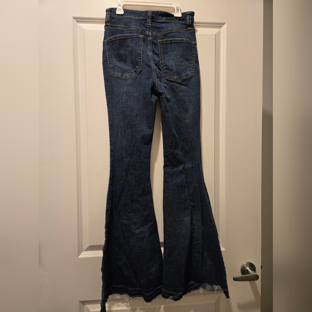We The Free Women's Irreplaceable Button Fly High Rise Flare Jeans - Size 28 - Picture 5 of 5